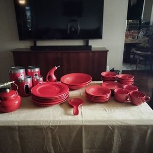 Red Dinnerware Set
